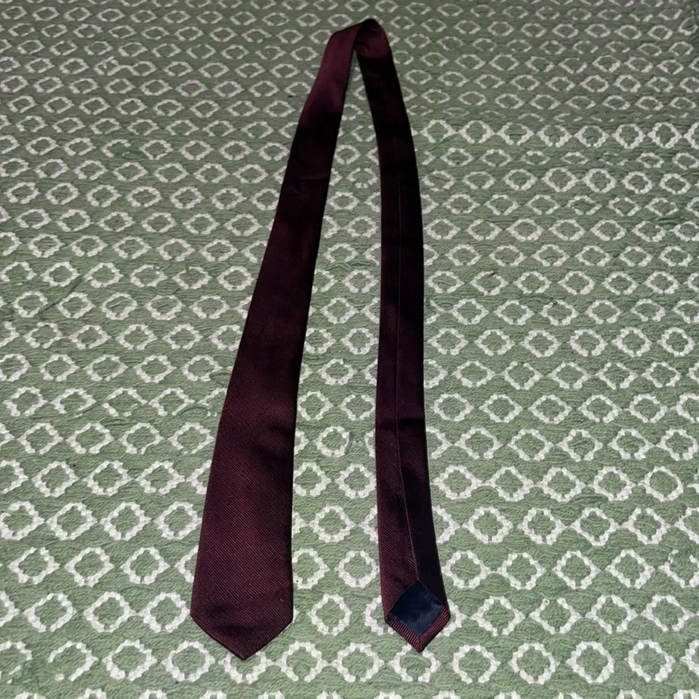 Crewcuts 100% silk tie blue with solid pattern length 42
